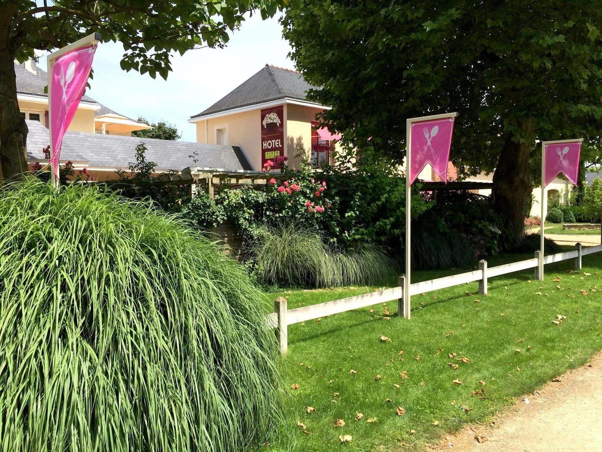 Logis Auberge Bienvenue Doué-la-Fontaine المظهر الخارجي الصورة