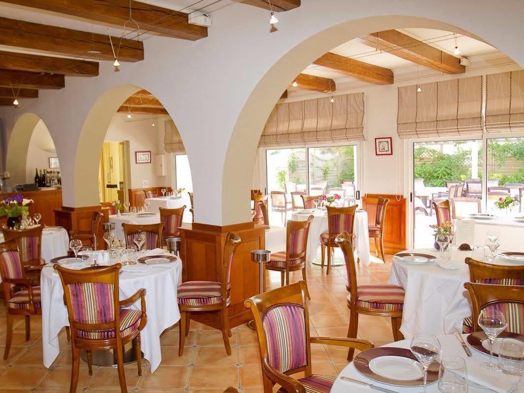 Logis Auberge Bienvenue Doué-la-Fontaine المظهر الخارجي الصورة